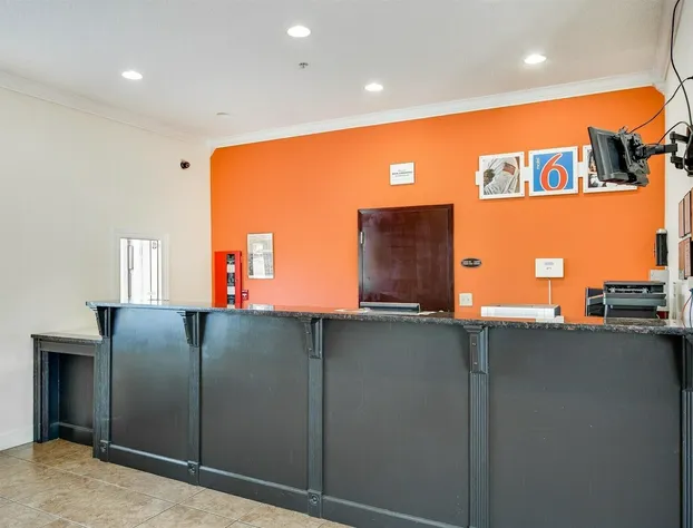 Motel 6 Hinesville, GA hotel detail image 3