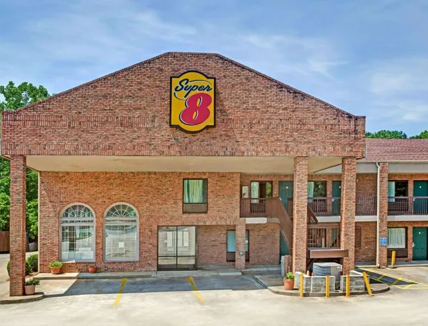 Super 8 by Wyndham Marietta/West/Atl Area hotel detail image 1