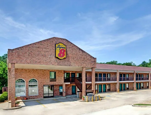 Super 8 by Wyndham Marietta/West/Atl Area hotel detail image 2