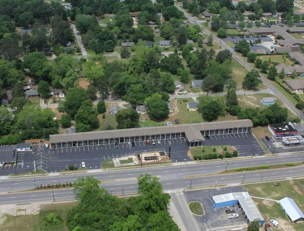 Scottish Inn & Suites hotel detail image 2