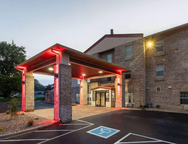 Ramada by Wyndham Sellersburg/Louisville North hotel detail image 3