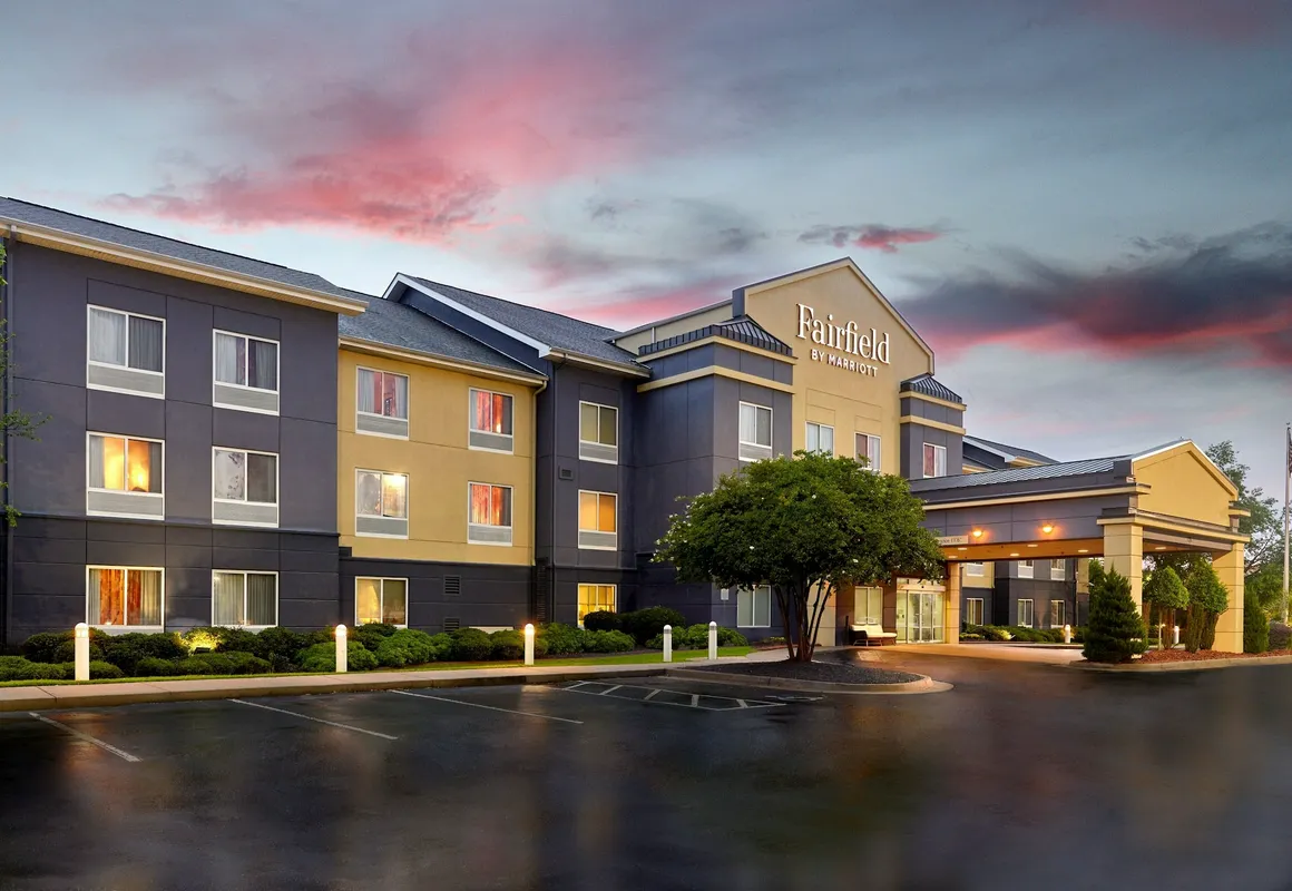 Fairfield Inn & Suites by Marriott Warner Robins hotel hero