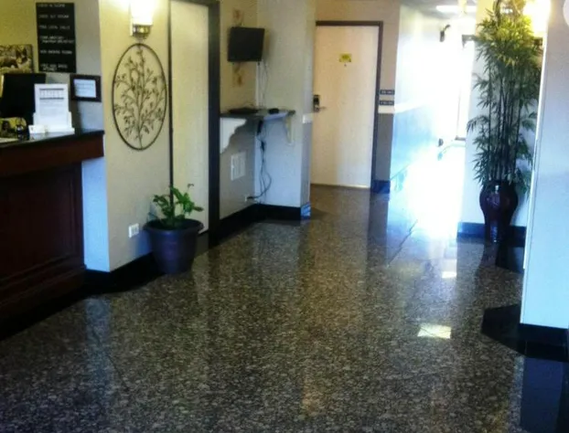 Super 8 by Wyndham Bridgeview/Chicago Area hotel detail image 3