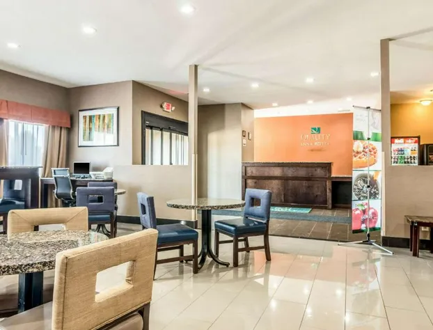 Quality Inn & Suites Salem near I-57 hotel detail image 3