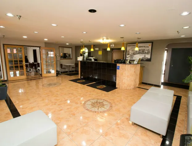 Super 8 by Wyndham Chicago O'Hare Airport hotel detail image 1