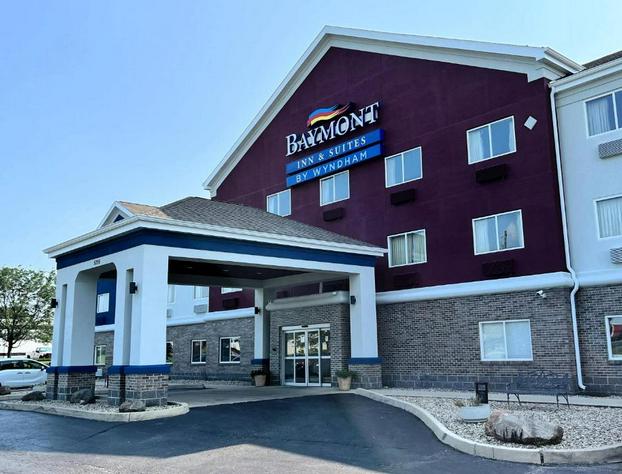 Baymont by Wyndham Indianapolis Northeast hotel detail image 1