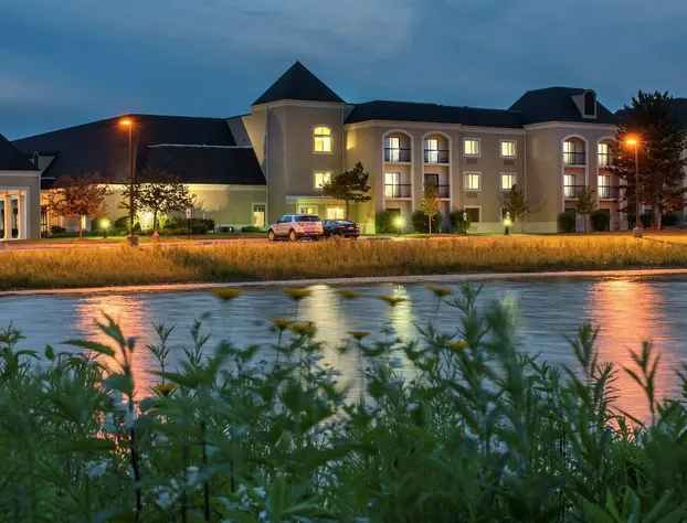 DoubleTree by Hilton Hotel Chicago Wood Dale - Elk Grove hotel detail image 1