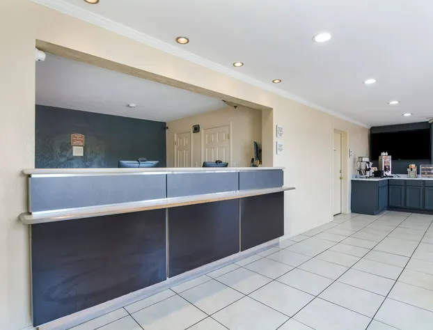 Quality Inn & Suites Columbus West hotel detail image 2