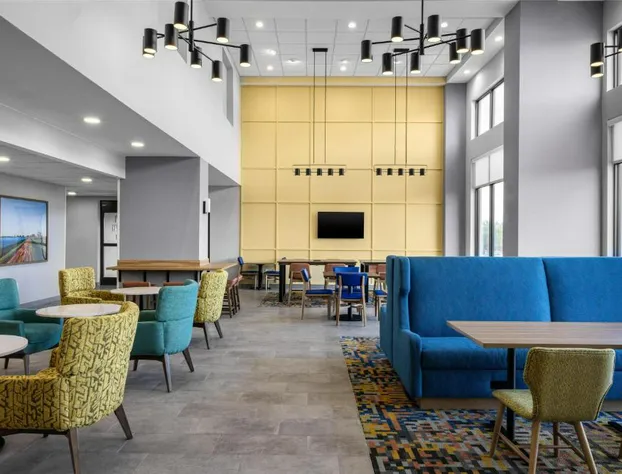 Hampton Inn & Suites Moline-Quad City Int'l Aprt hotel detail image 4