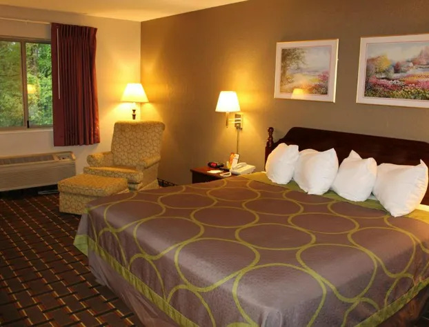 Super 8 by Wyndham Valparaiso hotel detail image 4