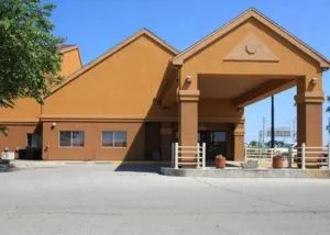 Quality Inn hotel hero