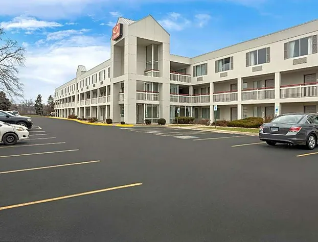 Econo Lodge hotel detail image 1