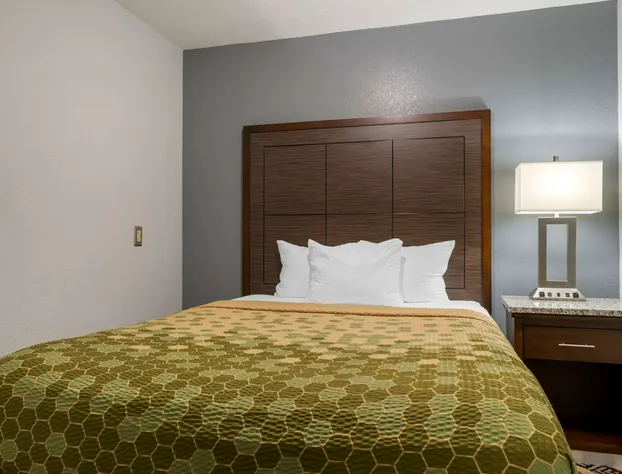 Econo Lodge Shelbyville North hotel detail image 3