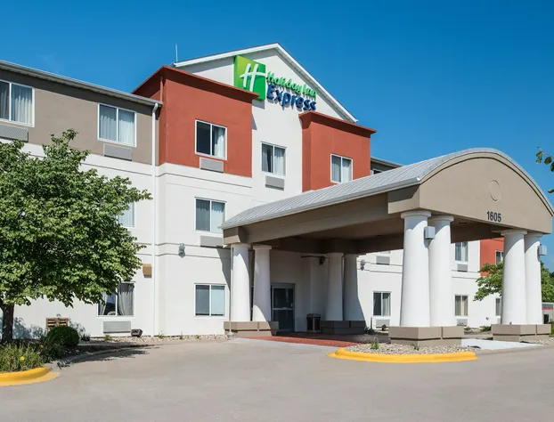Holiday Inn Express Hotel & Suites Burlington by IHG hotel detail image 2