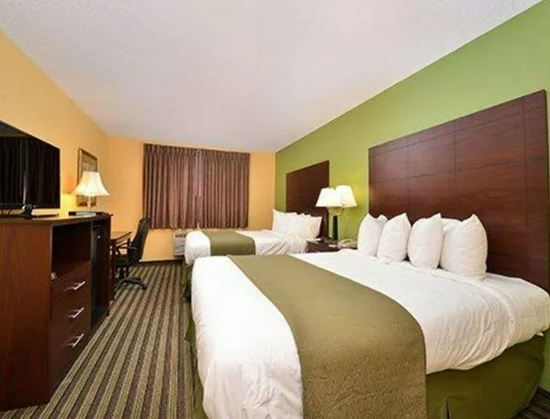 Quality Inn & Suites Grinnell near University hotel detail image 4