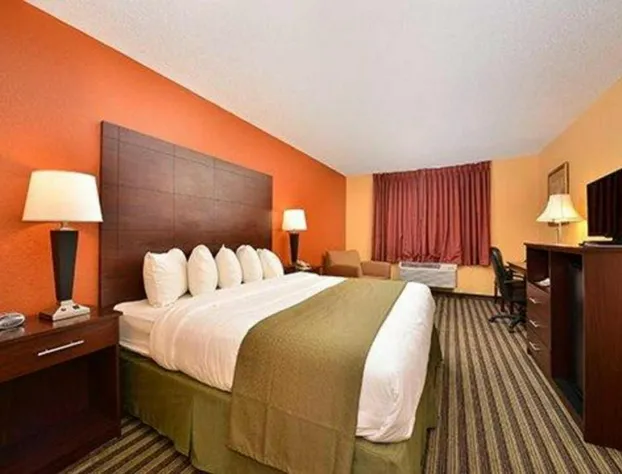 Quality Inn & Suites Grinnell near University hotel detail image 4