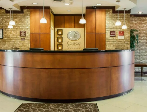 Comfort Suites Southport hotel detail image 4