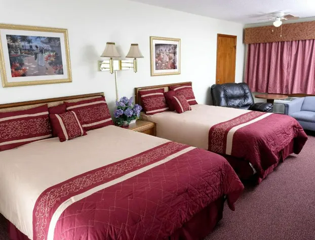 Four Seasons Motel hotel detail image 3