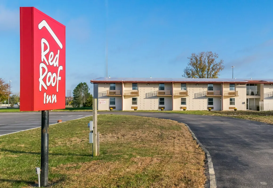 Red Roof Inn Richmond, IN hotel hero