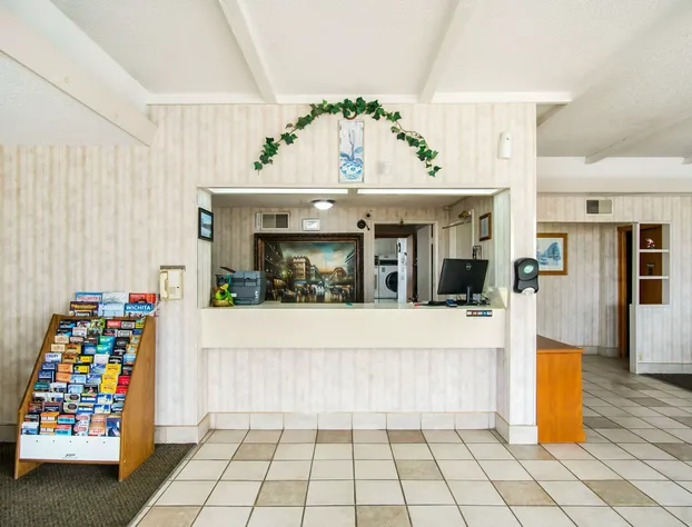 OYO Hotel Hutchinson KS West 4th Ave hotel detail image 2