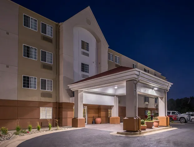 Candlewood Suites Topeka West by IHG hotel detail image 1