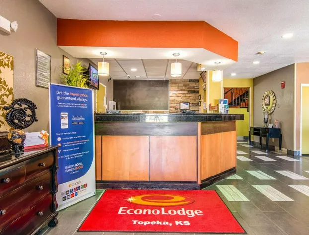 Econo Lodge Topeka at Wanamaker hotel detail image 2