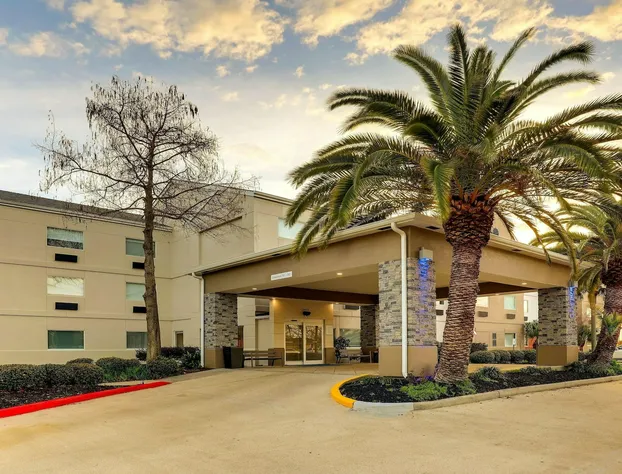 Holiday Inn Express Kenner - New Orleans Airport by IHG hotel detail image 1