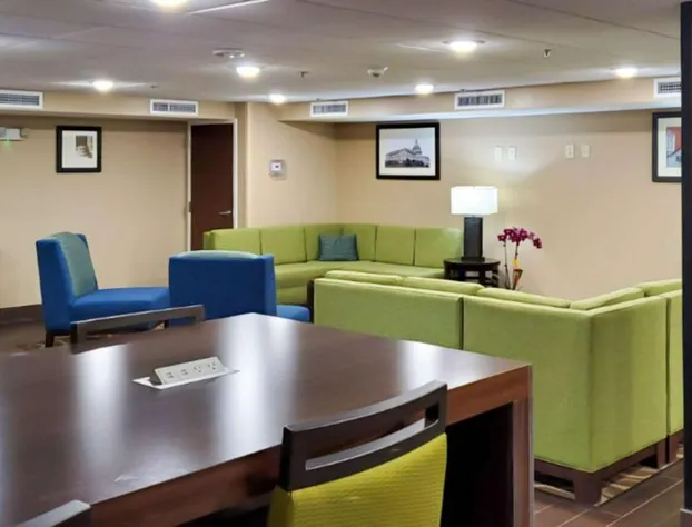 Comfort Inn Oxon Hill - National Harbor hotel detail image 4