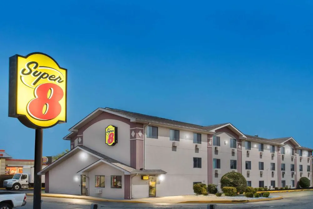 Super 8 by Wyndham Aberdeen MD hotel hero