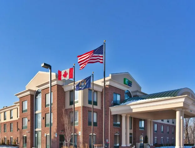 Holiday Inn Express Hotel & Suites Detroit-Novi by IHG hotel detail image 2