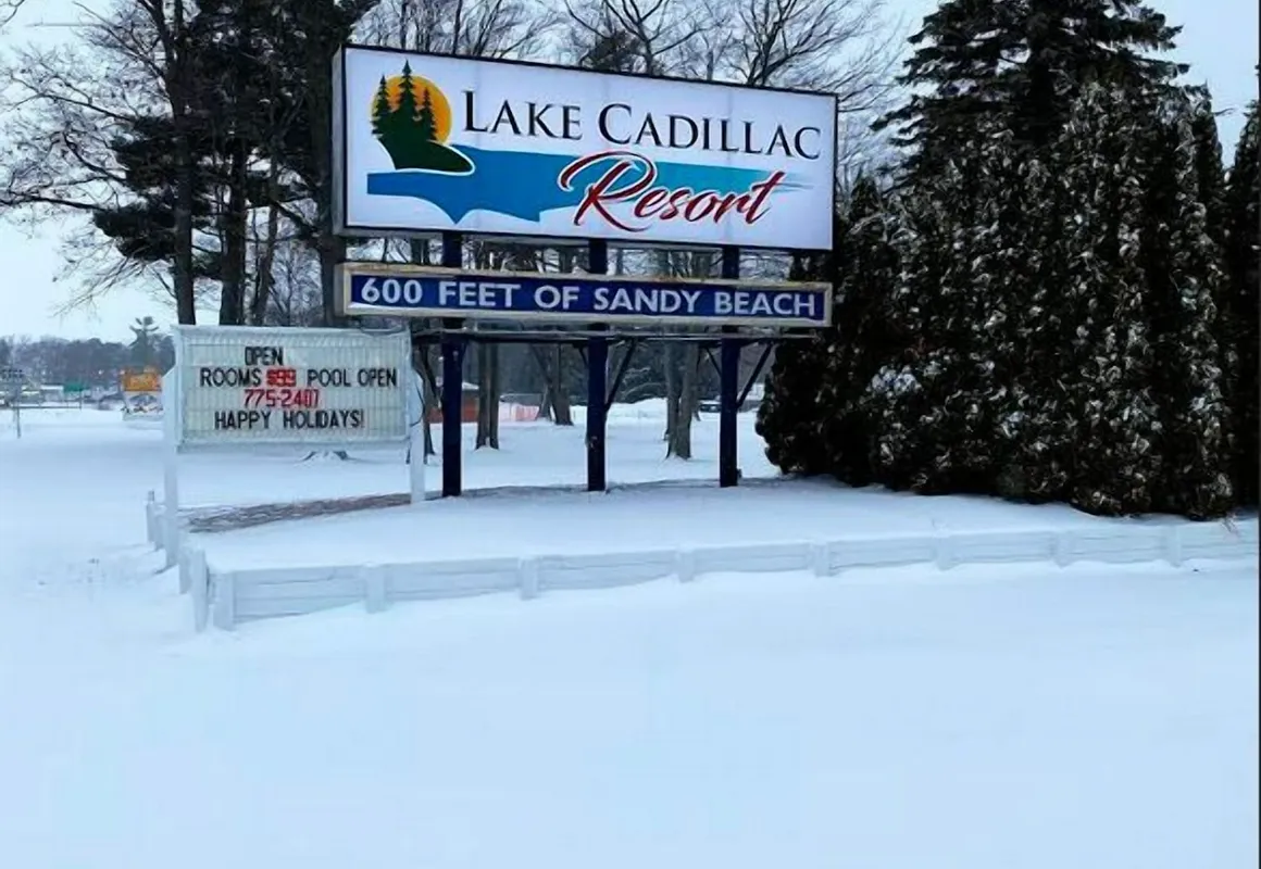 Lake Cadillac Resort hotel hero