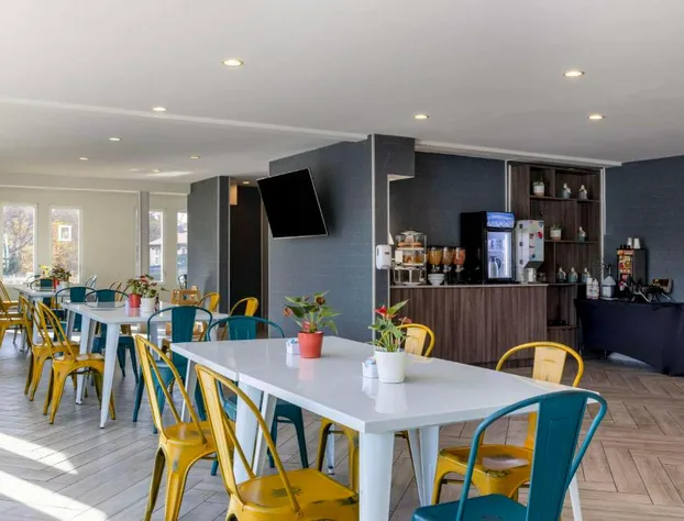 Aiden by Best Western Cape Cod - West Yarmouth hotel detail image 4