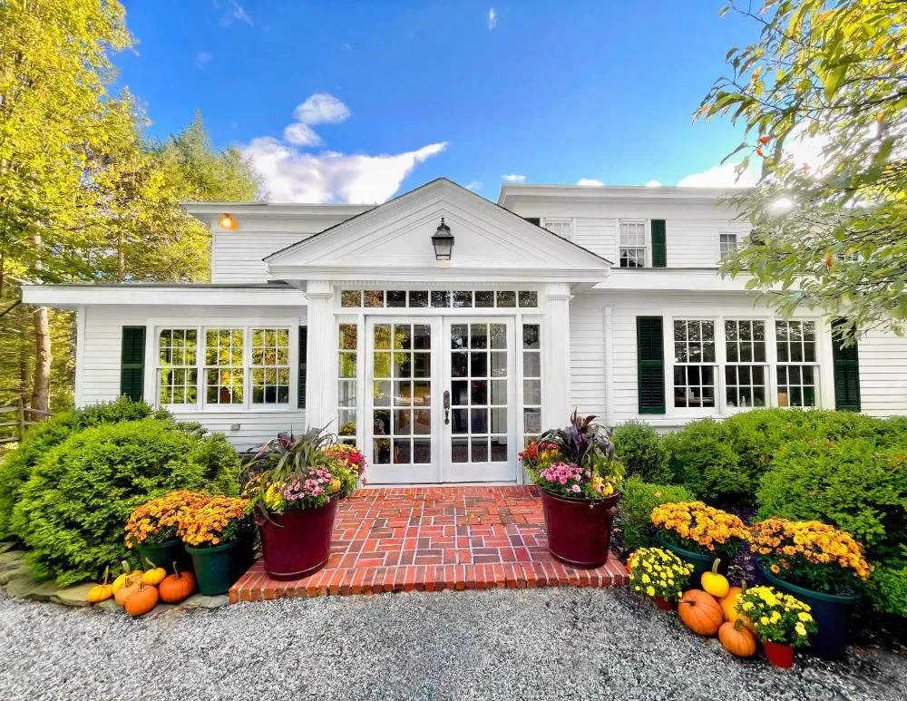 The Stockbridge Country Inn Closest B&B to Norman Rockwell Museum and Chesterwood hotel hero