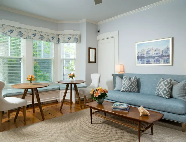 Brass Lantern Inn hotel detail image 4