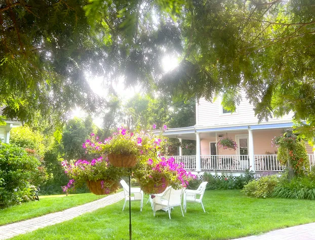 The Inn at Stockbridge hotel detail image 3