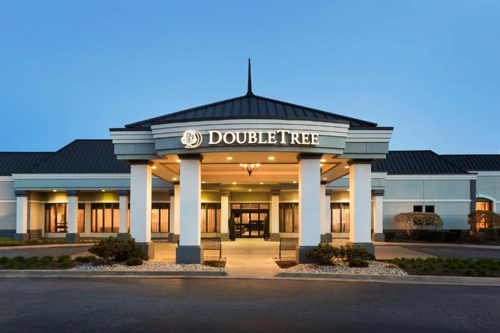 DoubleTree by Hilton Detroit Novi hotel hero