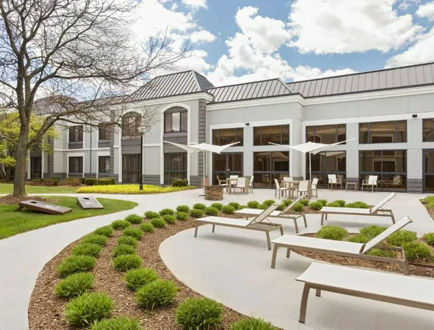 DoubleTree by Hilton Detroit Novi hotel detail image 1