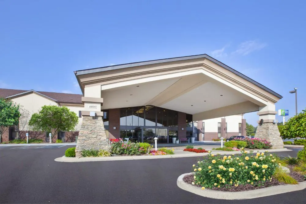 Holiday Inn Express Detroit-Warren by IHG hotel hero