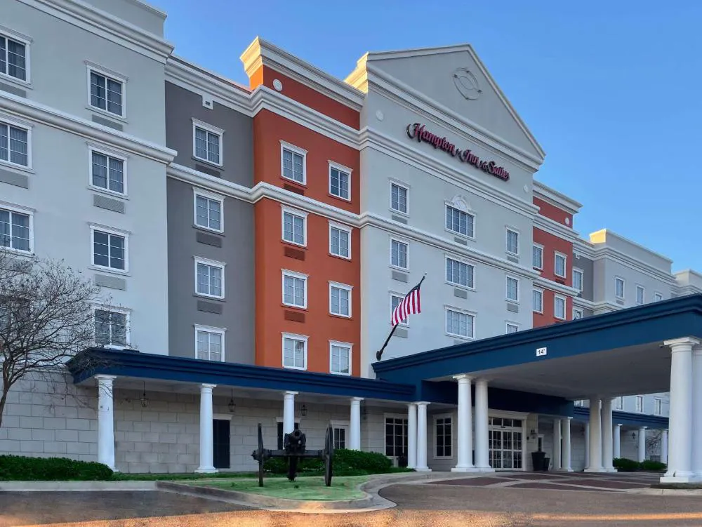 Hampton Inn & Suites Vicksburg hotel hero