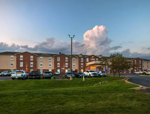 Comfort Inn & Suites Chesterfield - St. Louis hotel detail image 3