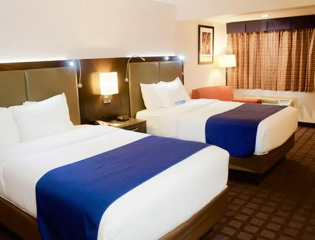 Days Inn by Wyndham Woodbury Long Island hotel detail image 2