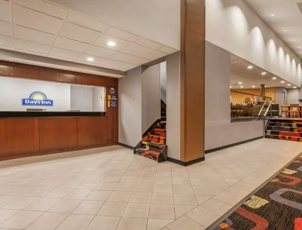 Days Inn by Wyndham Woodbury Long Island hotel detail image 1