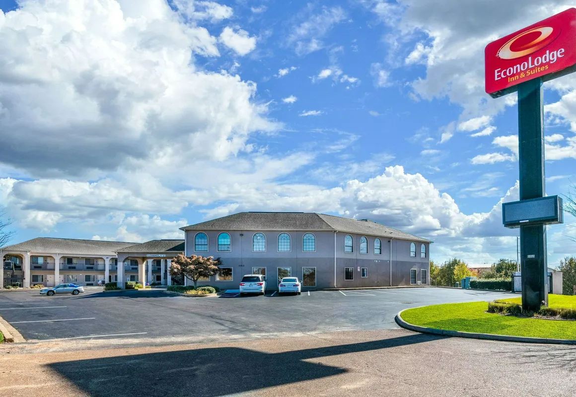 Econo Lodge Inn & Suites Horn Lake - Southhaven hotel hero