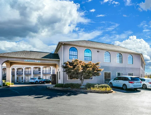 Econo Lodge Inn & Suites Horn Lake - Southhaven hotel detail image 3