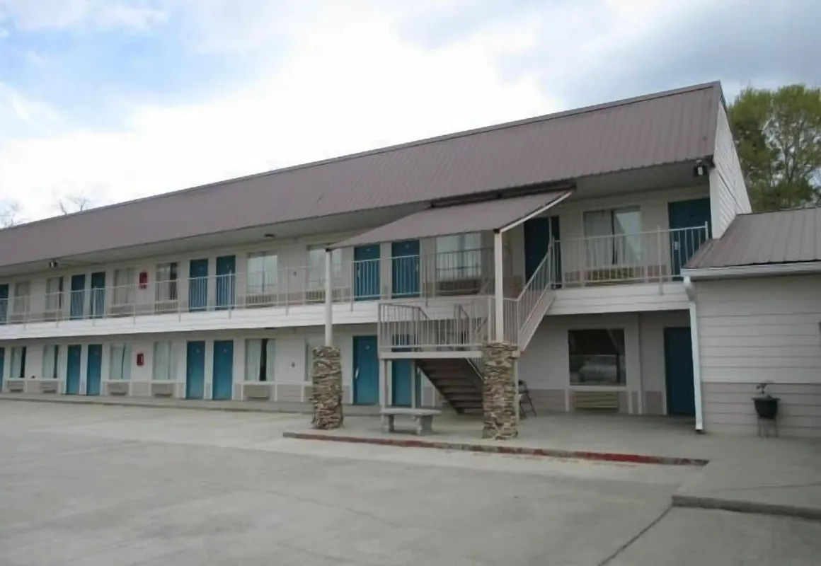 Royal Inn Taylorsville hotel hero