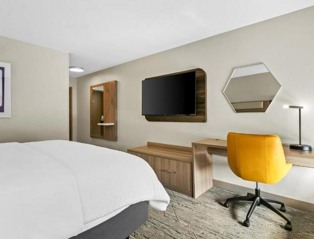 Holiday Inn Express & Suites Joplin Southeast by IHG hotel detail image 3