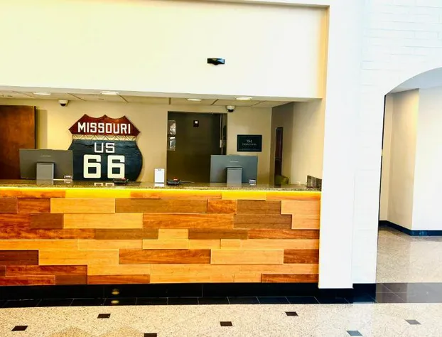 Heritage Inn & Suites St. Louis/Fenton, Trademark by Wyndham hotel detail image 1