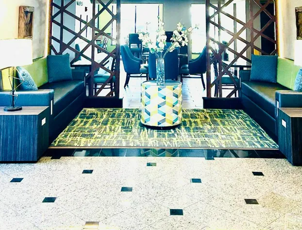 Heritage Inn & Suites St. Louis/Fenton, Trademark by Wyndham hotel detail image 3