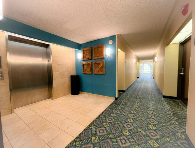 Heritage Inn & Suites St. Louis/Fenton, Trademark by Wyndham hotel detail image 3