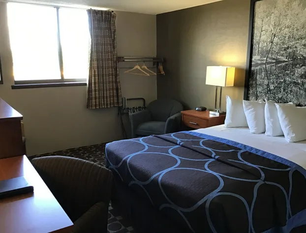 Super 8 by Wyndham Miles City hotel detail image 2